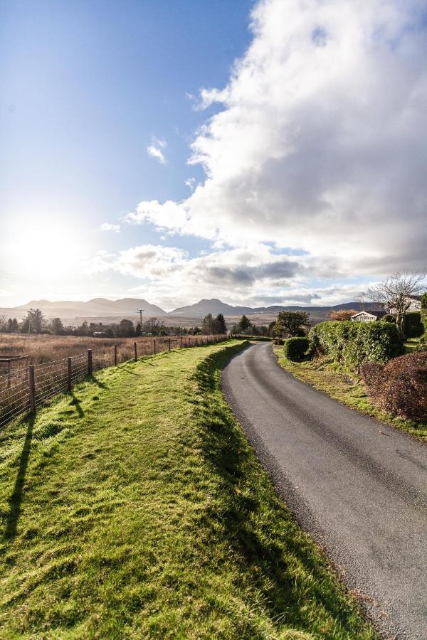 Welsh Retreat 2 Bedroom Log Cabin - Seren Property Trawsfynydd ภายนอก รูปภาพ